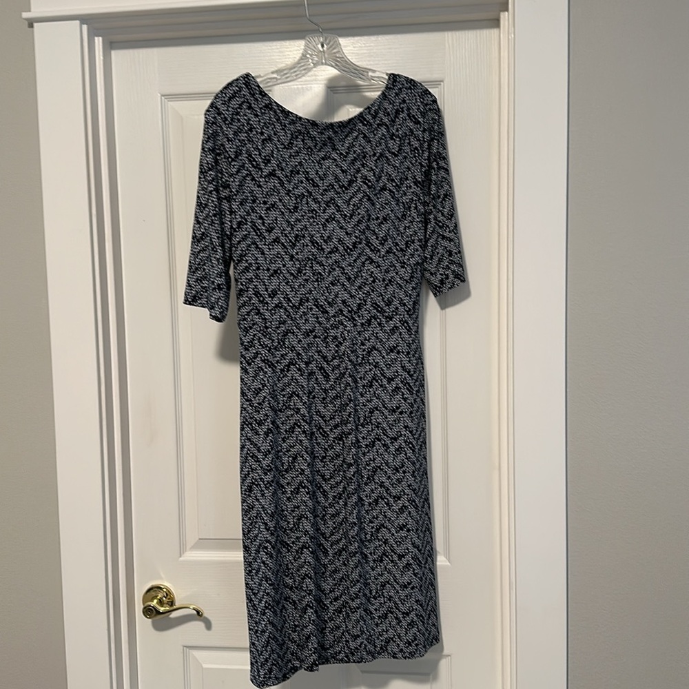 Dress - Picture 2 of 5